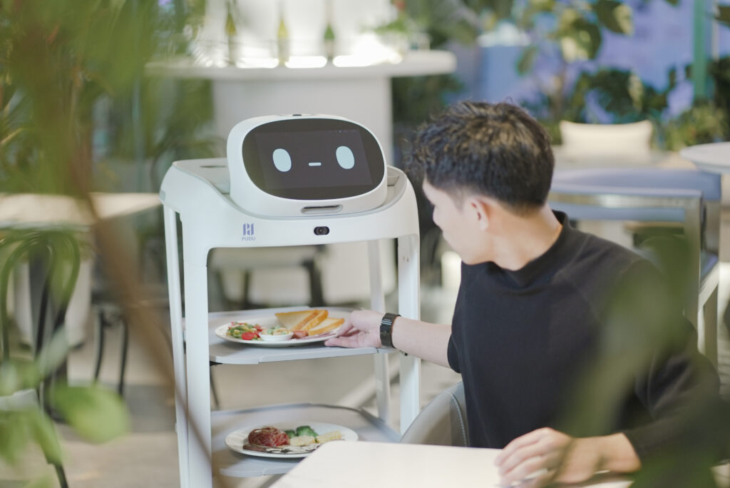 Lieferroboter SwiftBot Tischlieferung